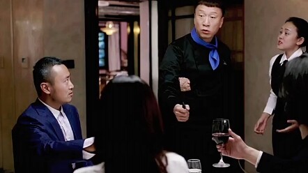 طاهٍ خمس نجوم ينطق أقسى الكلمات ويكون ألطف الناس.