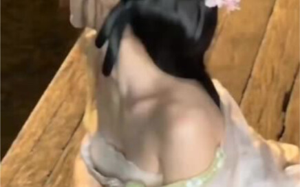 Aku tidak ada urusan hari ini, ayo dengarkan musik! #古风 #美 #Menari