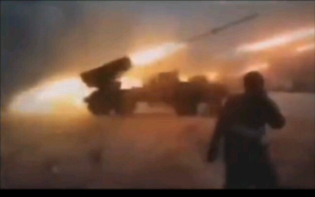 สหรัฐฯ ยิงปืนใหญ่ VS รัสเซียยิงปืนใหญ่