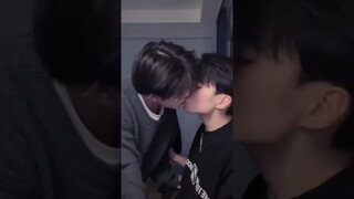 BL Couple kiss 💋😘 #bl #lgbt #boyloveboy #kiss  #tiktok #boylove #blshorts #bltiktok