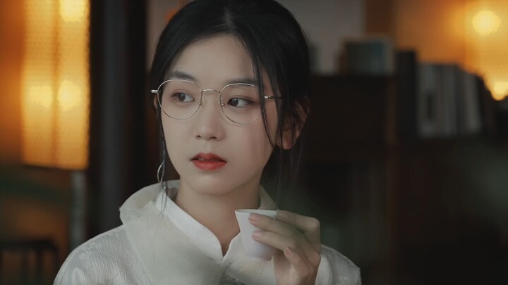 Tiểu Lý mập lên rồi à? Không ai cùng tôi ngắm trăng, cũng chẳng có cảnh đẹp nào hơn năm cũ.