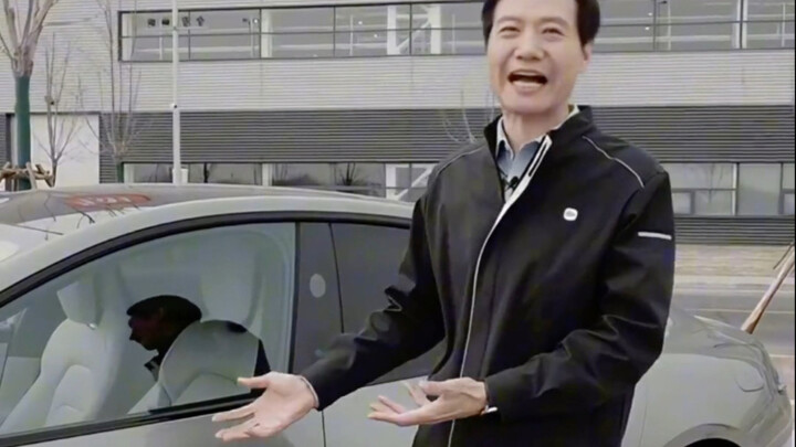 CEO Lei Explains the Benefits of the Door Handle Design