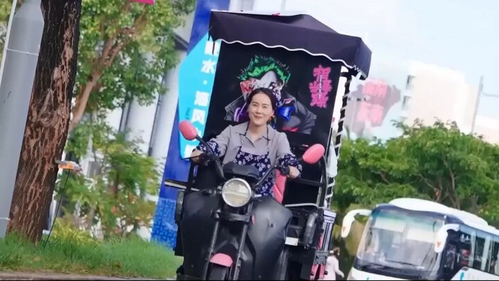 มหาเศรษฐีปลอมเป็นคนขับรถจนๆ เพื่อทดสอบคู่หมั้นสาวแม่ค้าข้างทาง… และตอนจบชวนอึ้ง!