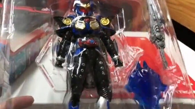 Let's see how the Armor Hero Captor Eggos, who was "hyped to a sky-high price", performs