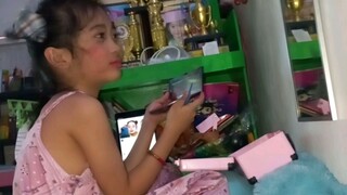 Dinaig pa ako ng Anak ko!love na love talaga niya mag-Make up.