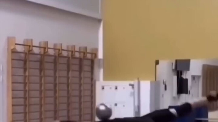 “Đàn ông không làm được điều này”