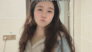 今天直播过程中的突发情况。已平安出抢救室。大家不要担心，发一个舞蹈视频报平安