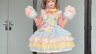 Cuộn tóc La Mã đội cả ngày ở hội chợ anime Trịnh Châu vẫn không bị rối! Chia sẻ quá trình làm luôn đ