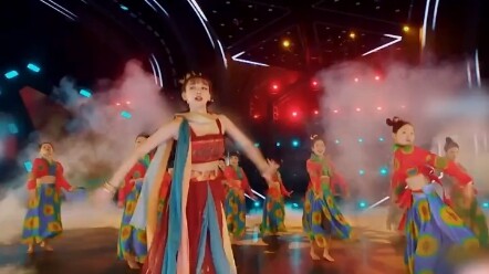 “Amazing Dance Society” Cheng Xiao’s “Qingping乐”—a tune that would make even ancient emperors beam w