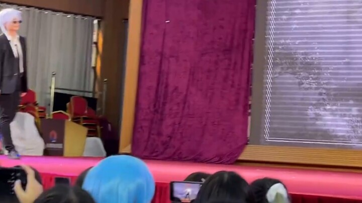 [3.20 Chỉ Quảng Châu Chiến Thuấn] Chúc mừng sinh nhật Hisuhito Hồi Chiến. Màn trình diễn trên sân kh