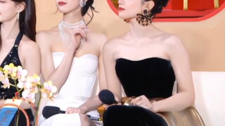 好养眼的四美同框，难怪女主持人直呼被美到了哈哈！！