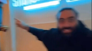 صاحب اللغة اليابانية الأمريكية يكون مثل: