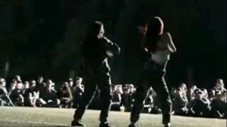 【Gee】Military Training Reenactment of a Couple's Dance