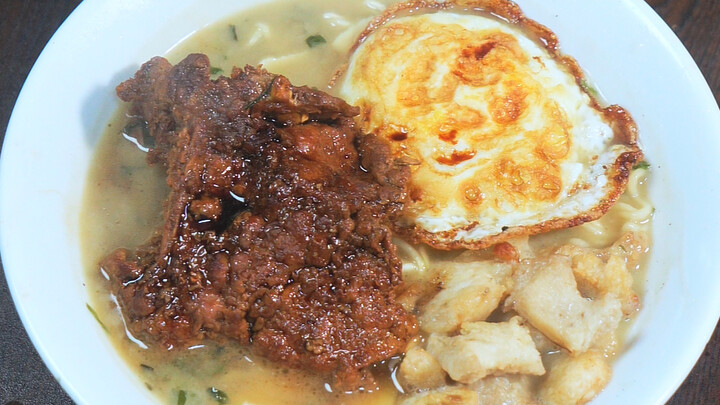 Mangkuk mie instan ini bikin orang Hangzhou langsung bilang mantap banget!