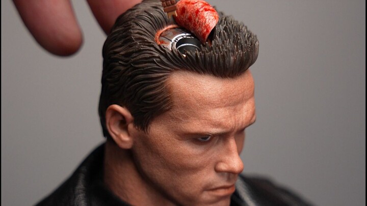 [First Unboxing] What does a T800 figure with a scalp that can be peeled off look like?!