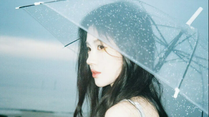 Gaya Ju Jingyi sangat cocok dengan lagu ini! Sangat cantik!