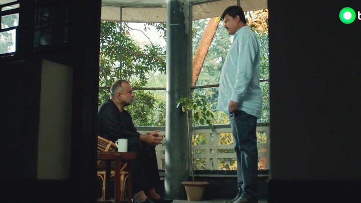 Local (2023)