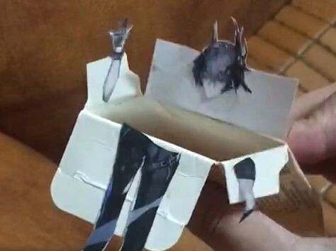 โลโกส์ที่กระโดดโลดเต้นด้วยความดีใจเมื่อได้เจอแม่