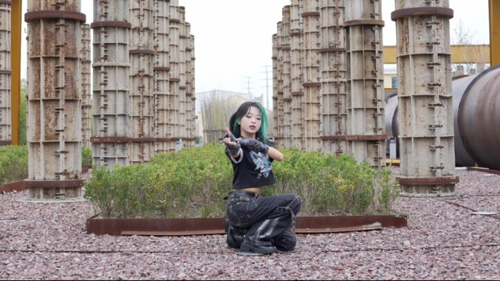 【Original porushi amplitude】Singing – Ado house dance cover | The gravel floor is so hard to dance o