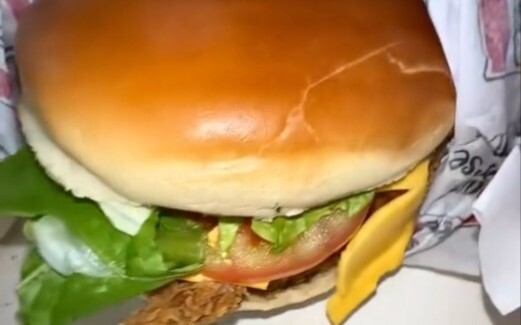 Bánh mì kẹp thịt