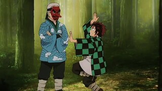 炭治郎的师傅鳞泷左近次能不强吗？那可是自来也哦！