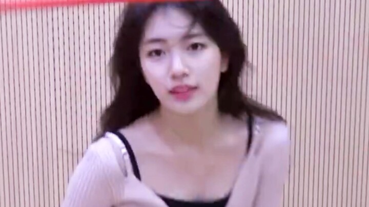When the music starts, first love appears｜Bae Suzy