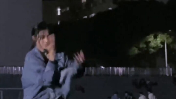 es people in school kpop dance song exceed