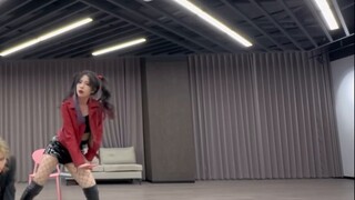 Joker and Harley Quinn changed the river song? "Growl" white love version practice room | Come and l
