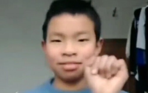 ท่าโยกไทแรนโนซอรัส น่ารักจังเลย