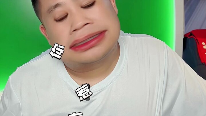 To everyone watching this #badminton video—please don’t hit me or骂 me… What am I even talking about?