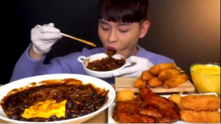 Mukbang Thịt cua Phô mai Viên Mì Đậu đen với Chân gà Nướng #asmr #mukbang