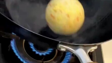 ทำข้าวผัดไข่ครั้งแรก ถือว่าไม่เลวนะ