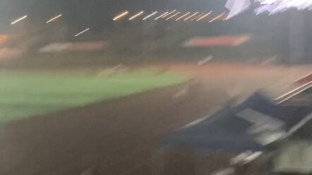 Siapa pelatih militer yang ganteng banget nih?!