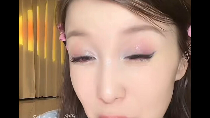 Alice·胡说八道·然