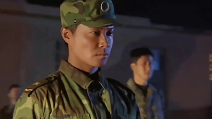 Gun King-Chengcai đã hoàn thành một màn biến hình tuyệt vời trong Lớp 5 của Đồng cỏ!