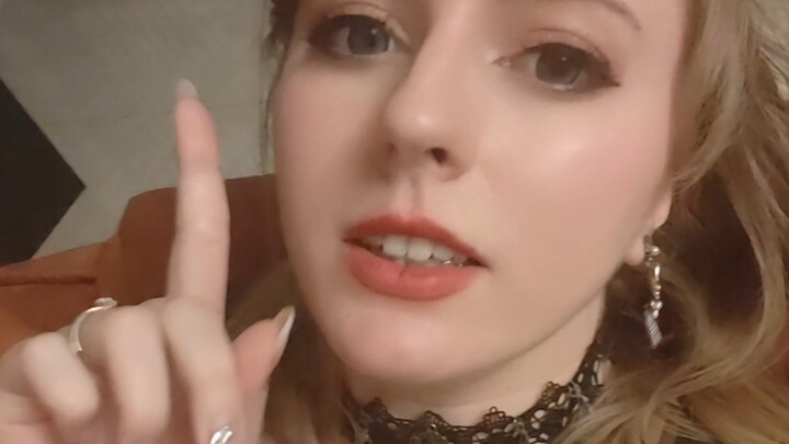 Apakah cewek bule cuma pantas main peran belajar bahasa asing dari Bos Hou?