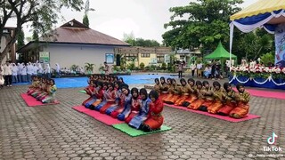 tari Saman ni bagus untuk kalian yang lomba juara 1