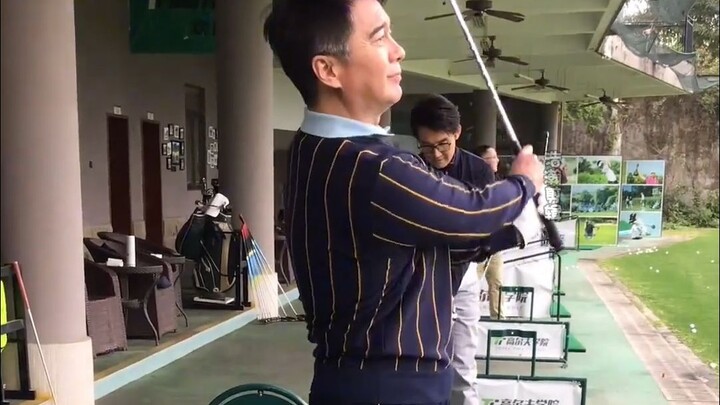 Giám đốc Kỳ, chơi golf tiến bộ quá rồi đấy