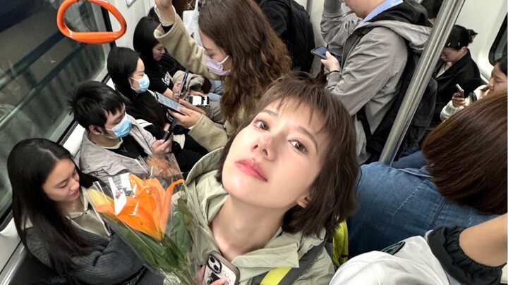 Người E đến rồi, tất cả tránh ra!