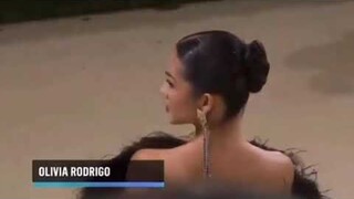 Olivia Rodrigo At The Met Gala 2021 (Other Angle)