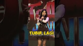 Aderu: Ada gw nanti ditubir lagi 😌 #jkt48 #adeljkt48 #lulujkt48 #florajkt48 #aturananticintajkt48
