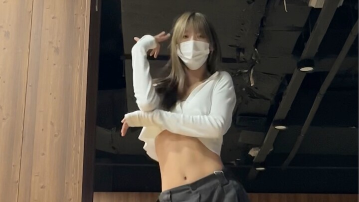 『Jeon Hyo-sung terobsesi』Bisakah kau berpura-pura terobsesi padaku hanya satu detik?