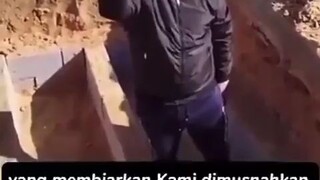 untuk apa sombong dengan yg engkau miliki Karna pada akhirnya kita berada di tanah yg sama