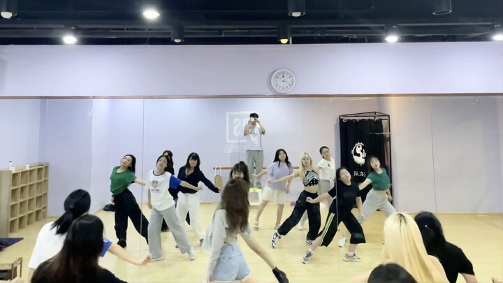 (A post) A friend said it's been a long time since I posted a dance video