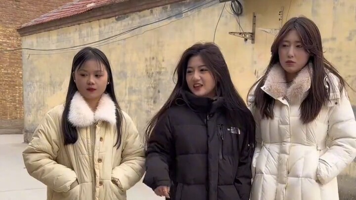 The post-00s just got back to the village and they’re already showing serious attitude!