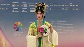 Wishing everyone a joyful and healthy Mid-Autumn Festival reunion, filled with happiness and fulfill