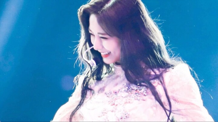 القط الذي استعرته من #TWICE، الأخت الكبرى تسو يو