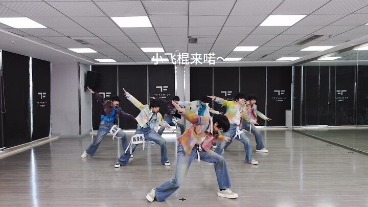 看了一下四代联排版的《少年美》发现了好多笑料