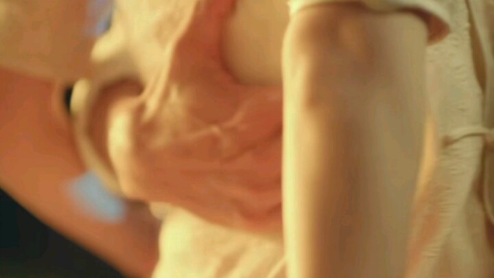 [ยั่ว] ถาม: มือของท่านชายเหมาะกับอะไร?