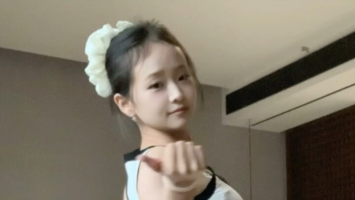 มือใหม่หัดทำวิดีโอครั้งแรกบนบิลิบิลิ ตื่นเต้นนิดหน่อยเลย